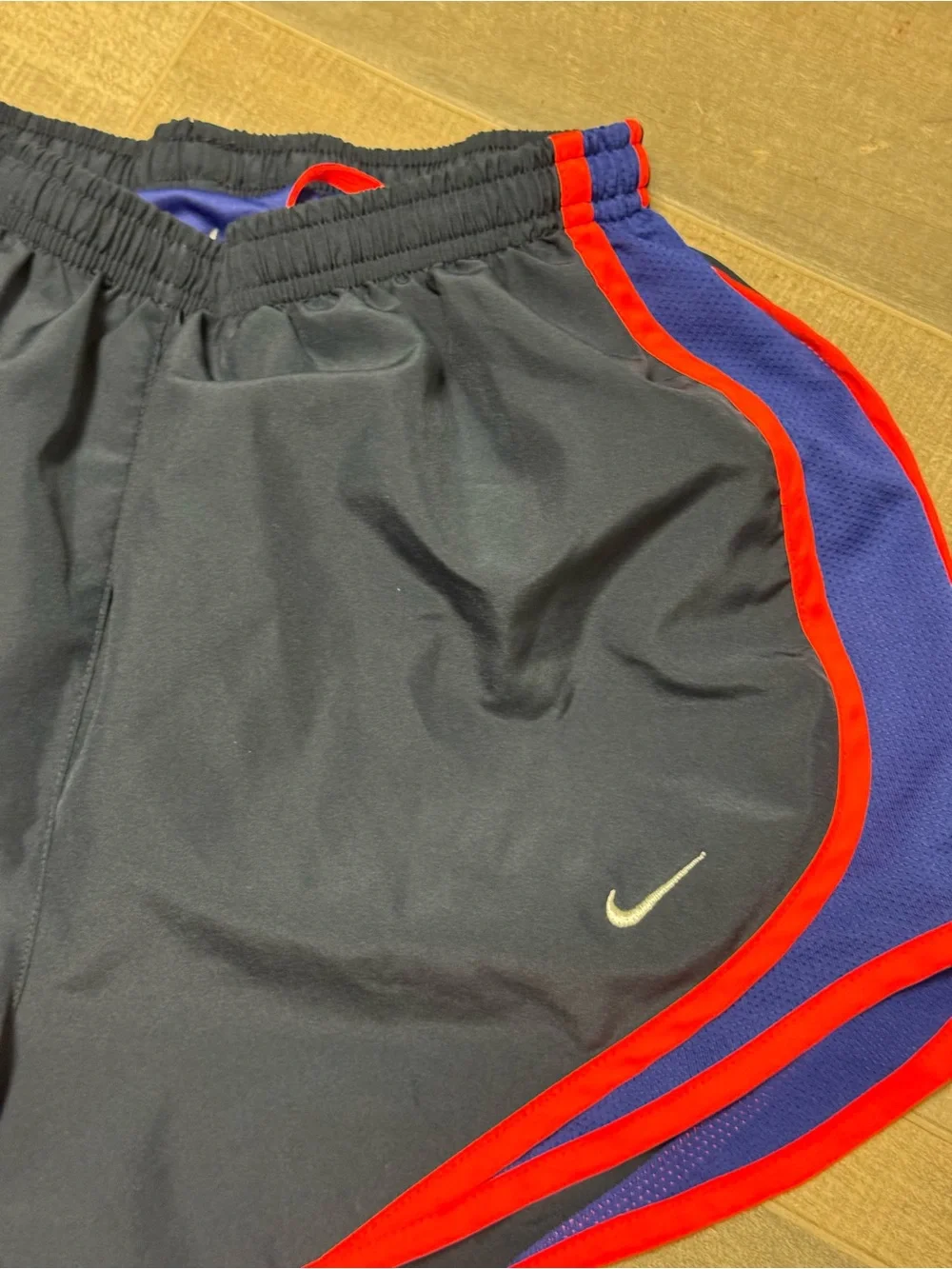 Nike Running Shorts Small Navy Red Trim Athletic Beach Gym Lined Unisex S